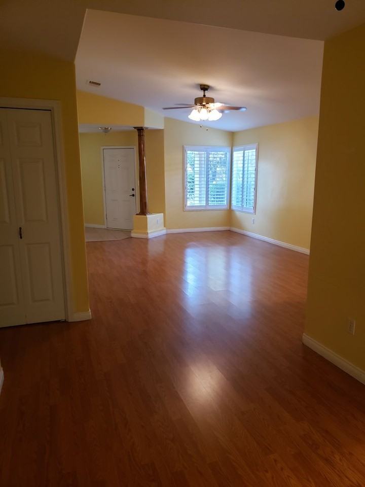 5723 Sarona Street - Photo 7 of 8