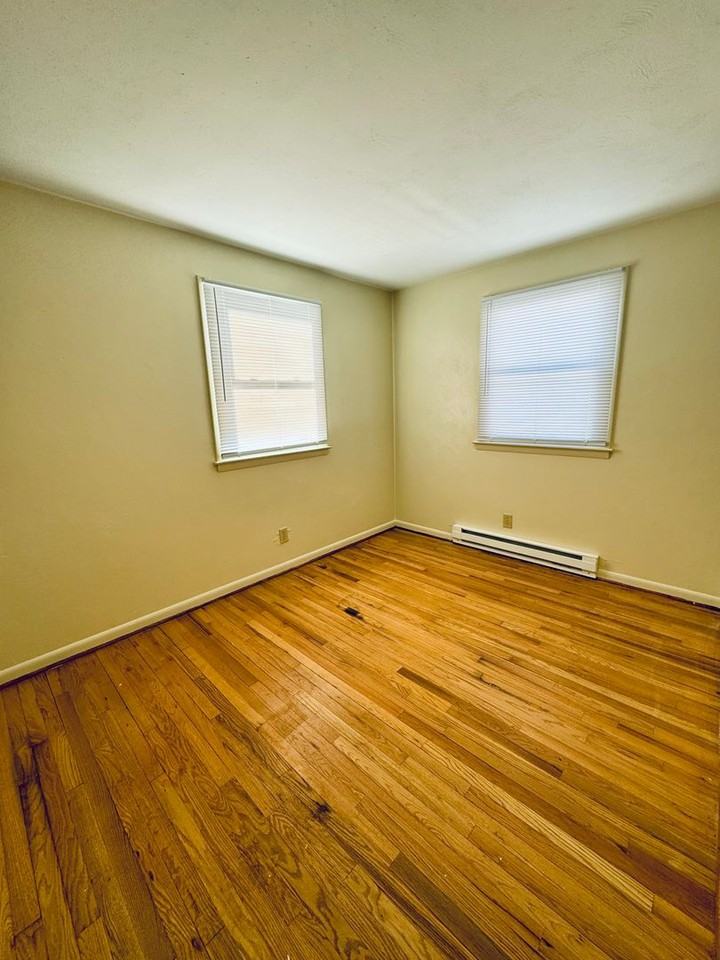 120 New York Avenue - Photo 6 of 9