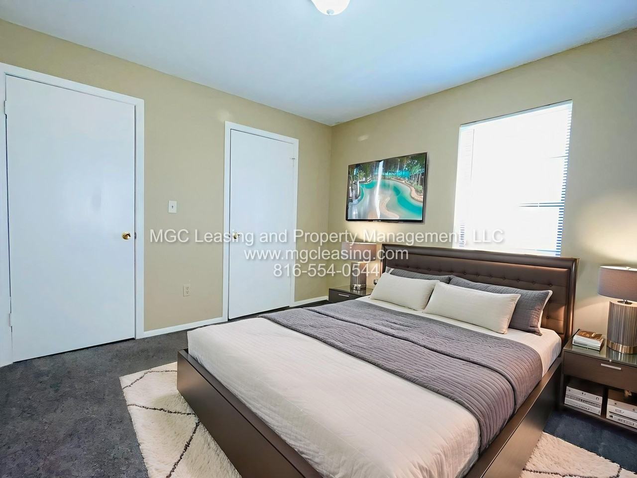 1558 E 125th St - Photo 4 of 21