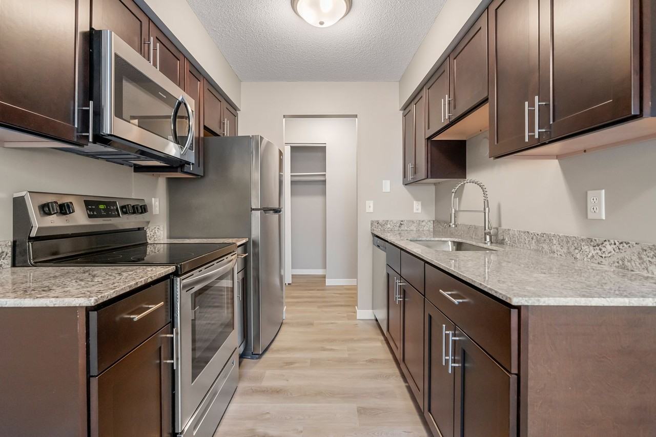 Basswood - Photo 5 of 40