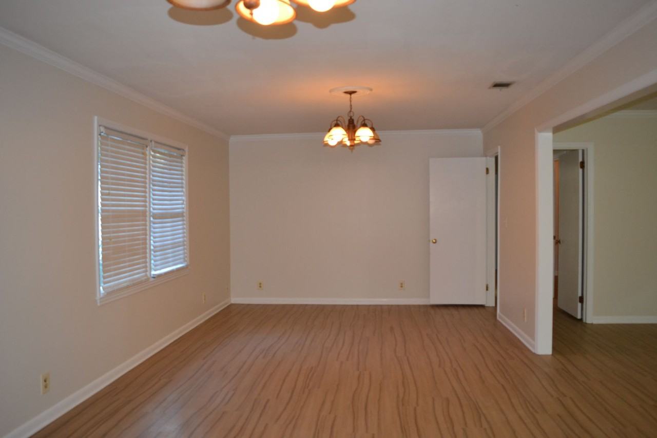 222 Mary Street - Photo 6 of 28