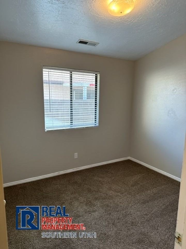 465 South Main Street #13 - Photo 6 of 9