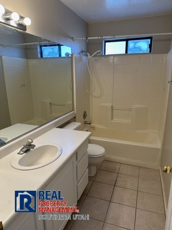 465 South Main Street #13 - Photo 7 of 9