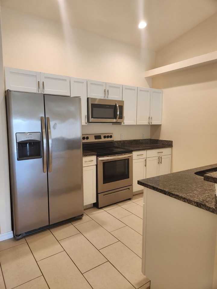 919 Andalusia Boulevard - Photo 2 of 14