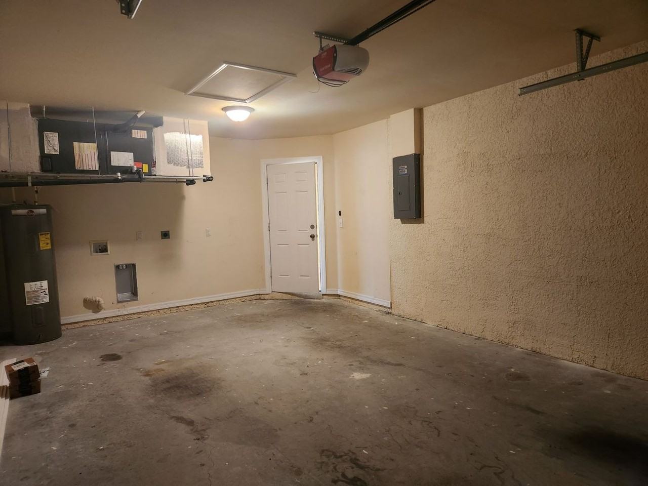 919 Andalusia Blvd - Photo 2 of 17