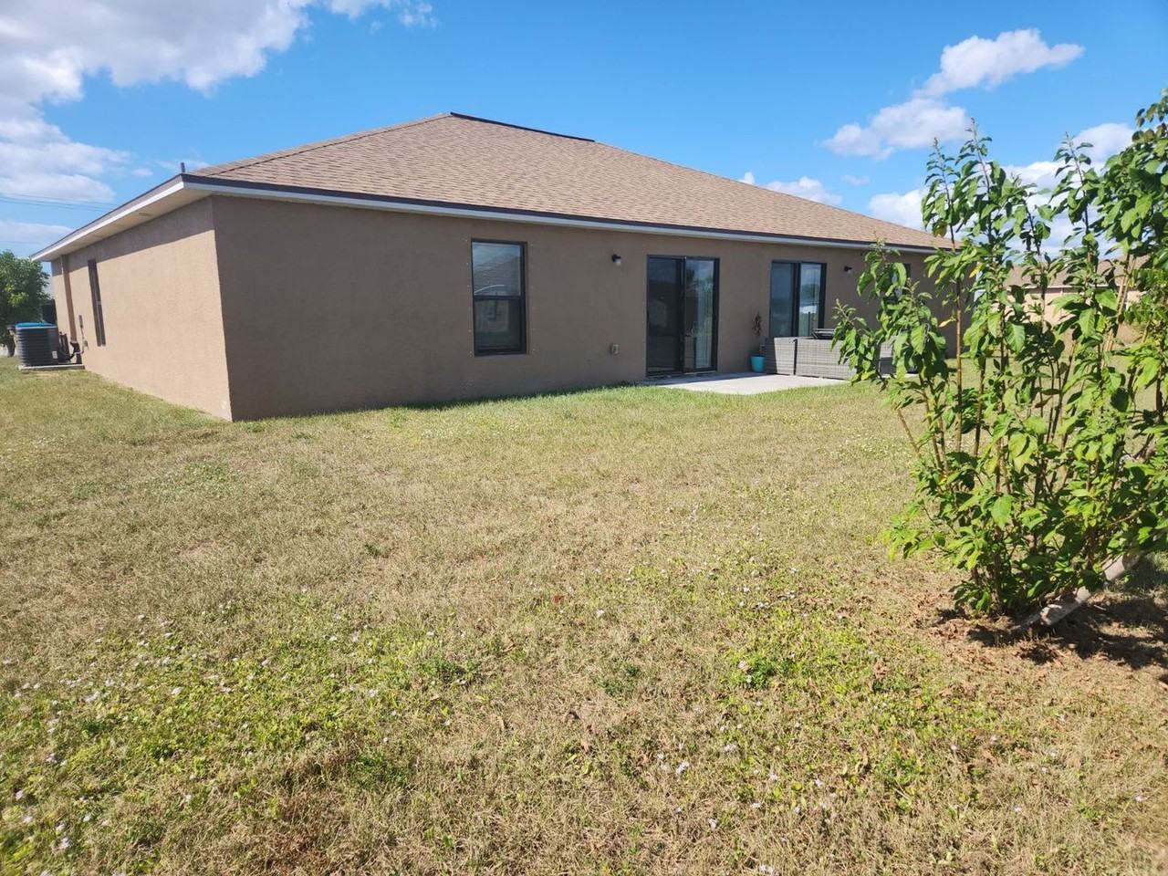 919 Andalusia Blvd - Photo 3 of 17