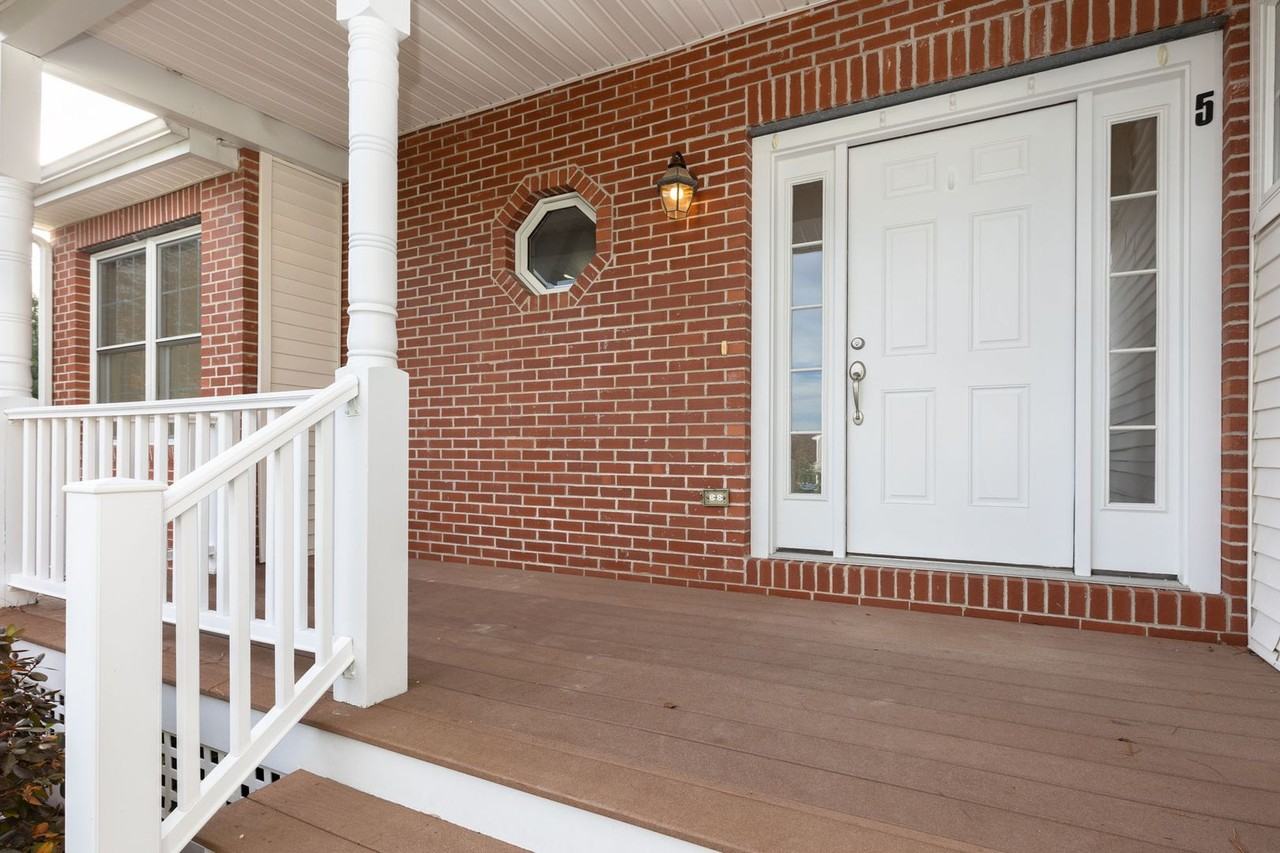 5 Neff Drive - Photo 4 of 50