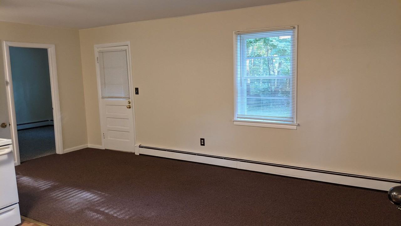 24 Milltown Rd - Photo 2 of 8