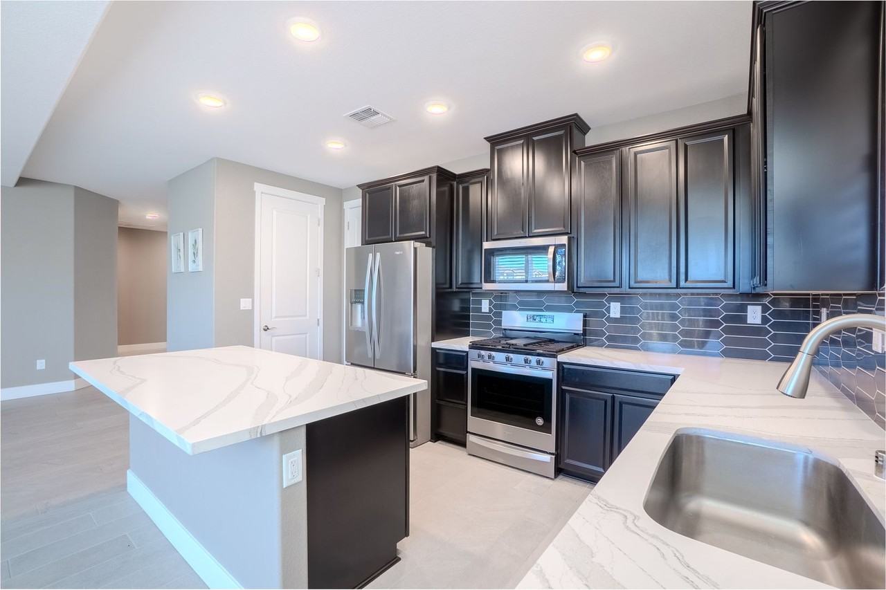 7715 Enclave Key Court - Photo 2 of 17