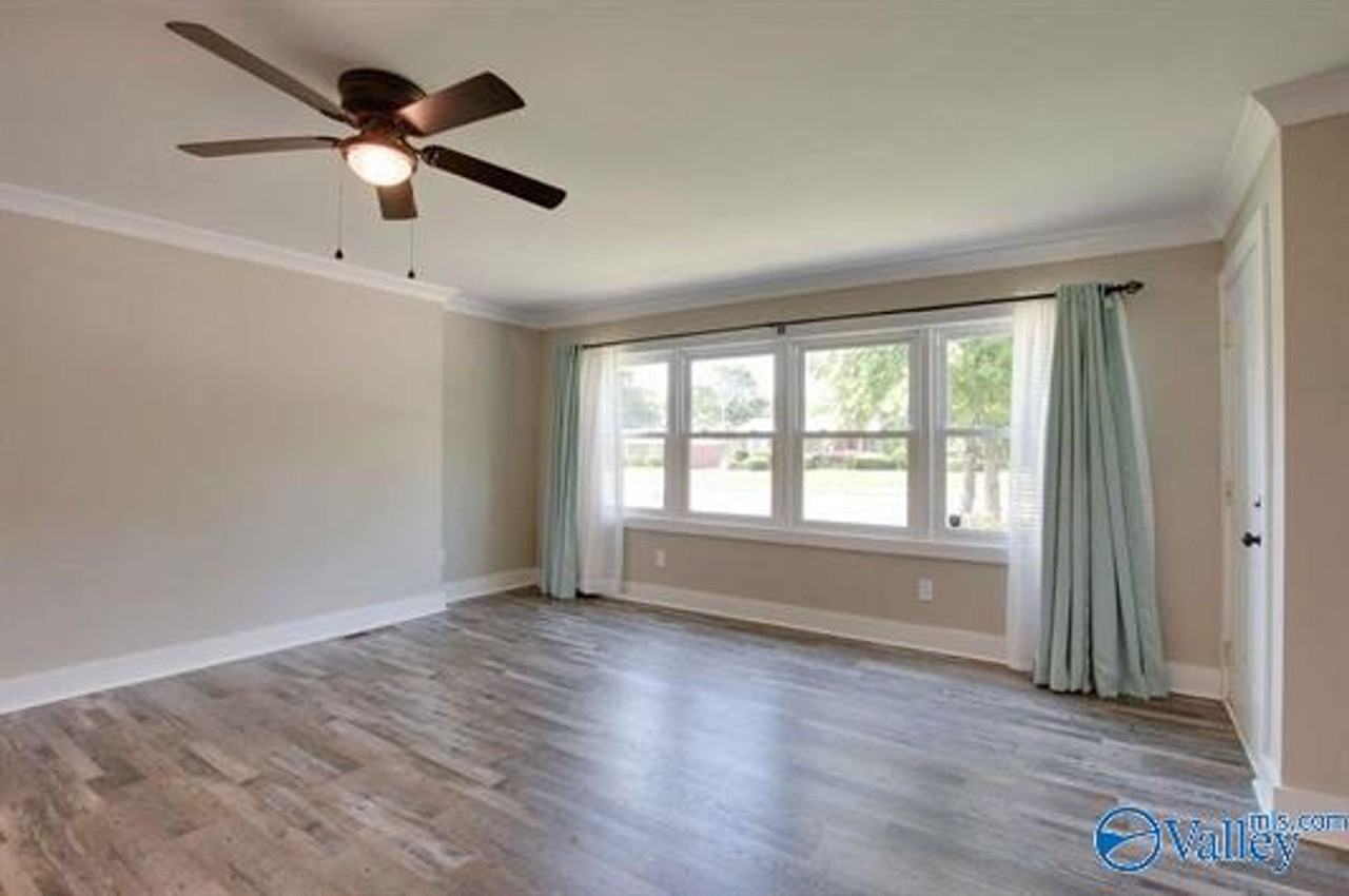 213 Drake Avenue Southwest - Photo 4 of 16