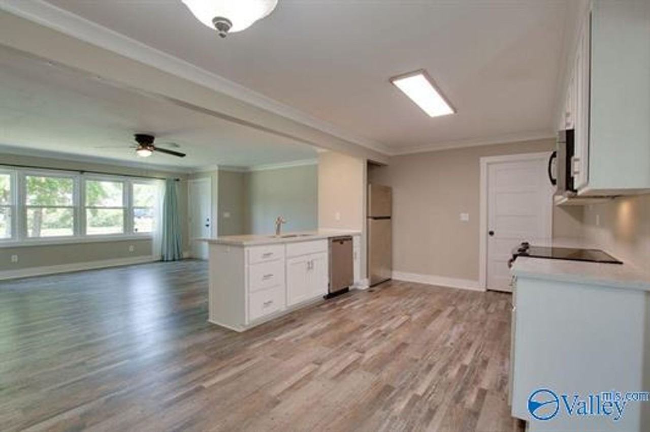 213 Drake Avenue Southwest - Photo 6 of 16