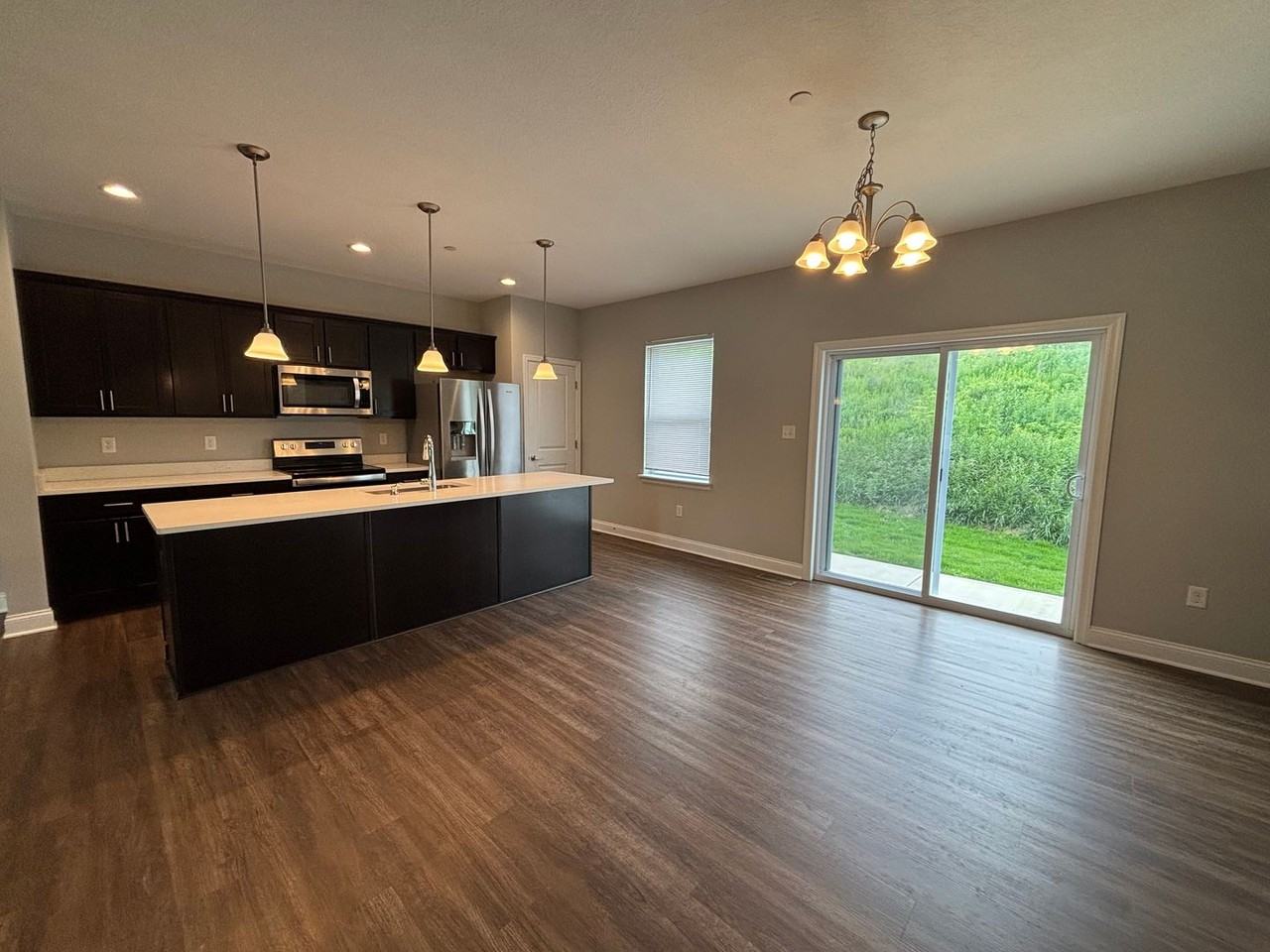 80 Hawthorne Drive - Photo 2 of 20