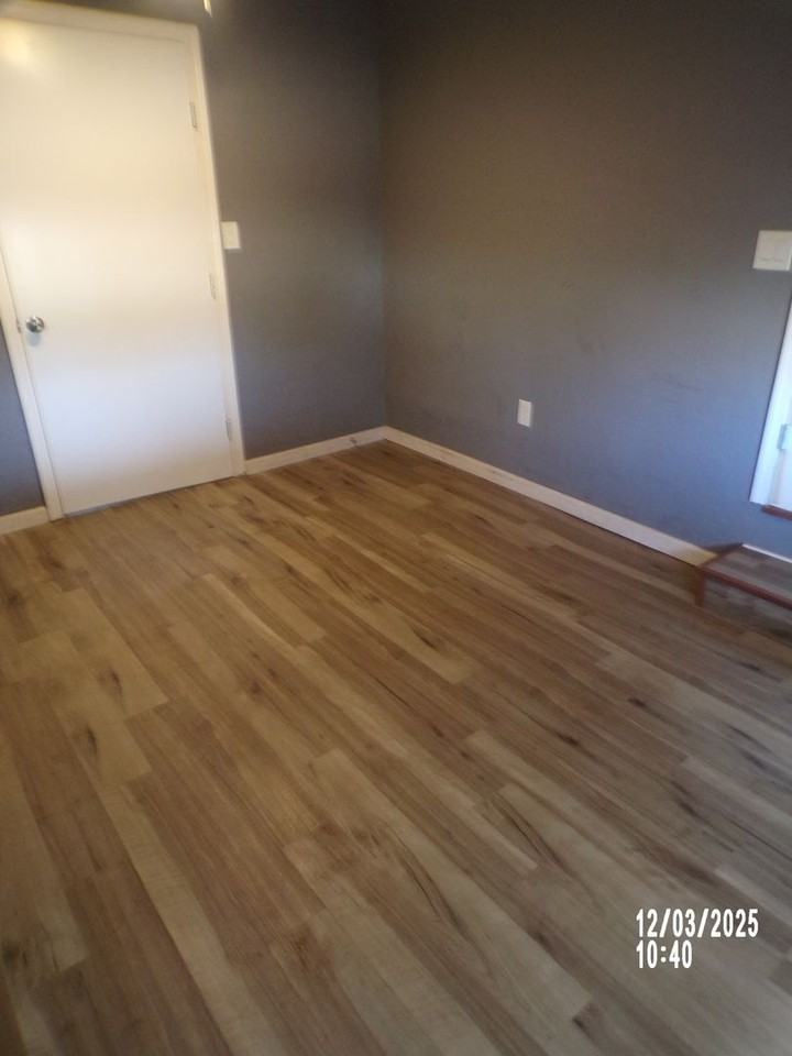 206 Southwest 24th Street - Photo 3 of 22