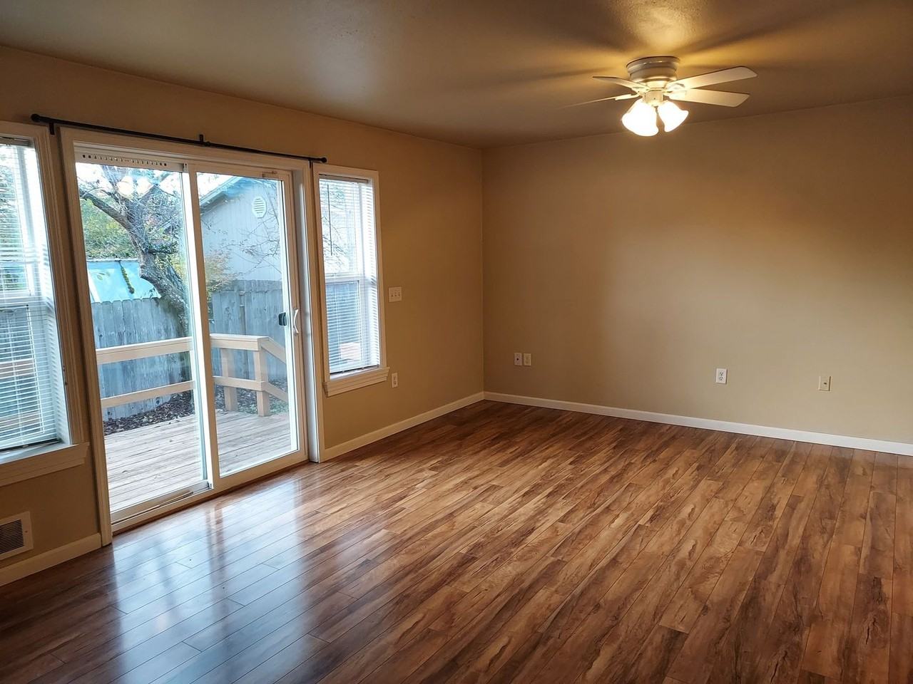 496 Wilkes Drive - Photo 5 of 30