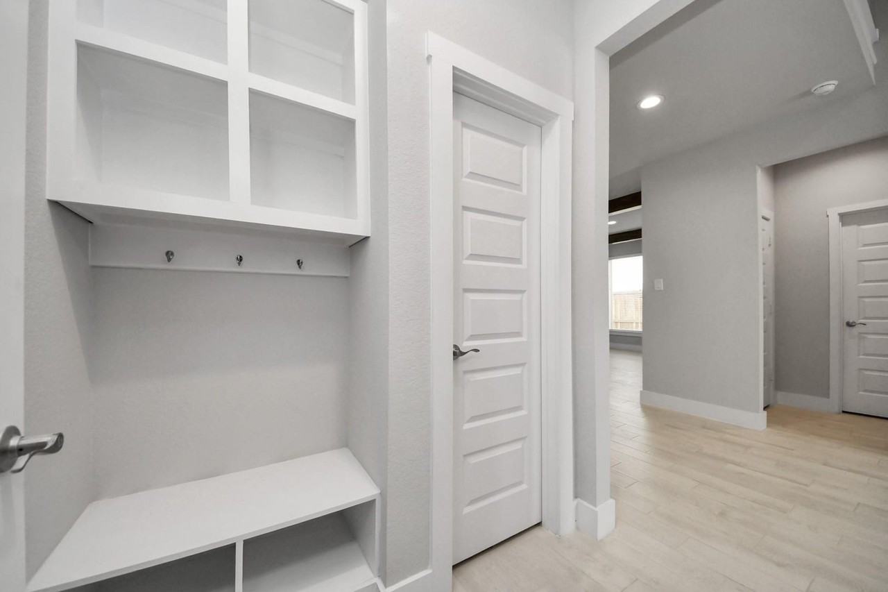 1500 Sunrise Gables Drive