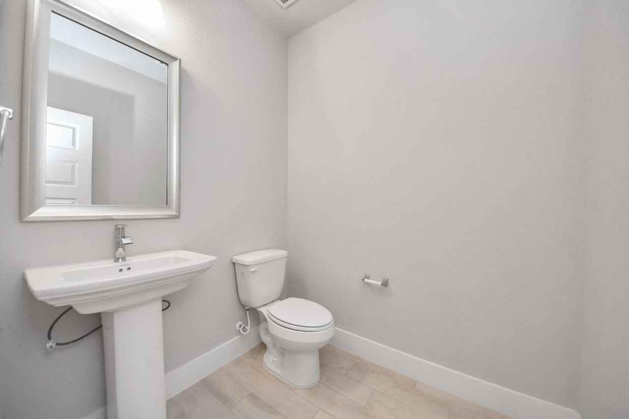 1500 Sunrise Gables Drive - Photo 2 of 46