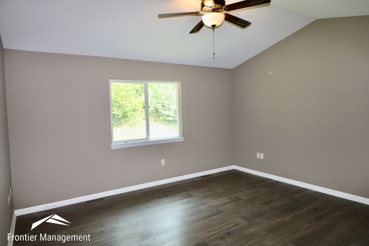 4725 Plumthicket Drive - Photo 4 of 9