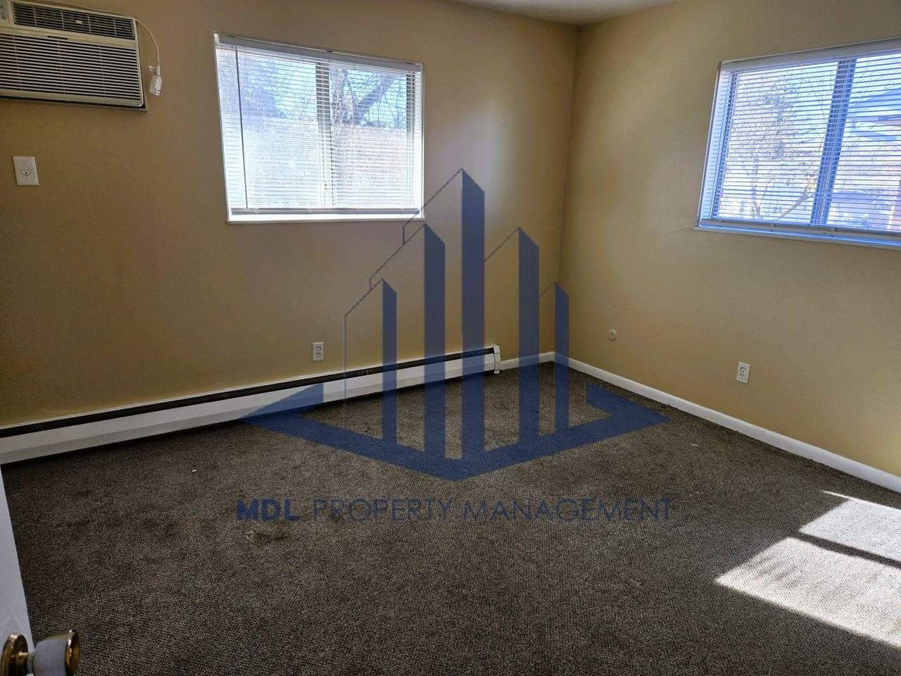 2215 Weiss Street - Photo 3 of 10