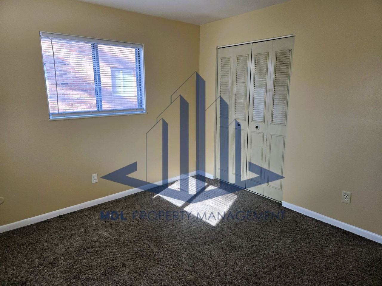 2215 Weiss Street - Photo 4 of 10