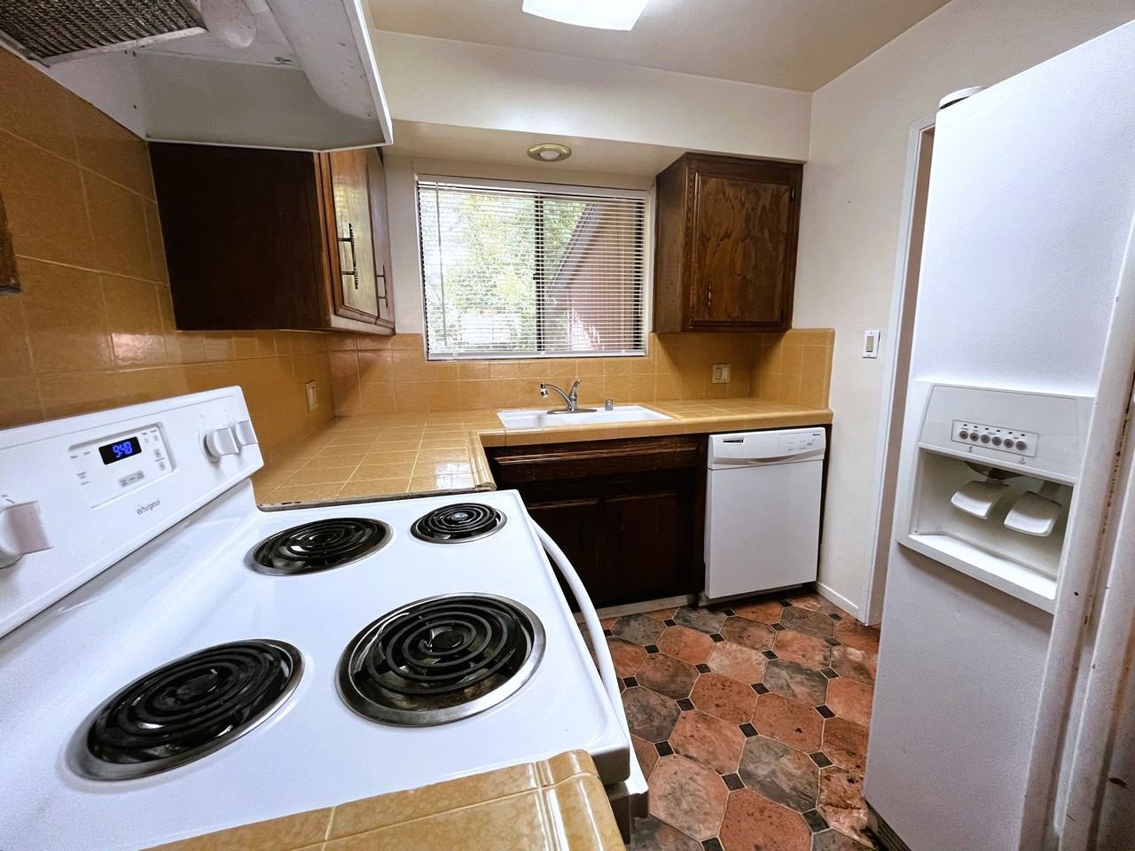 2531 Olive Street - Photo 6 of 10