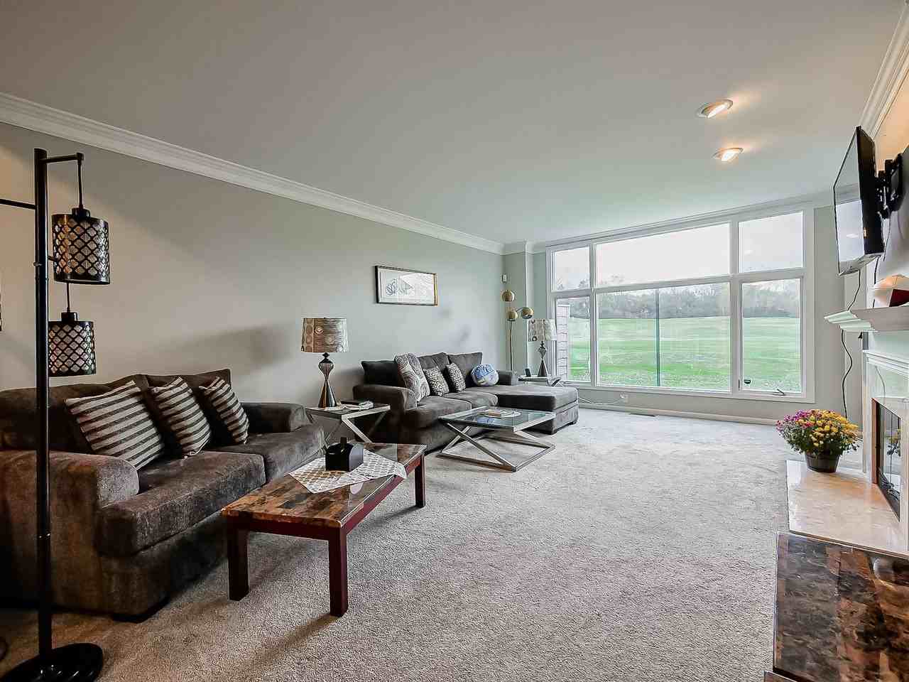 611 Windsor Run - Photo 2 of 46