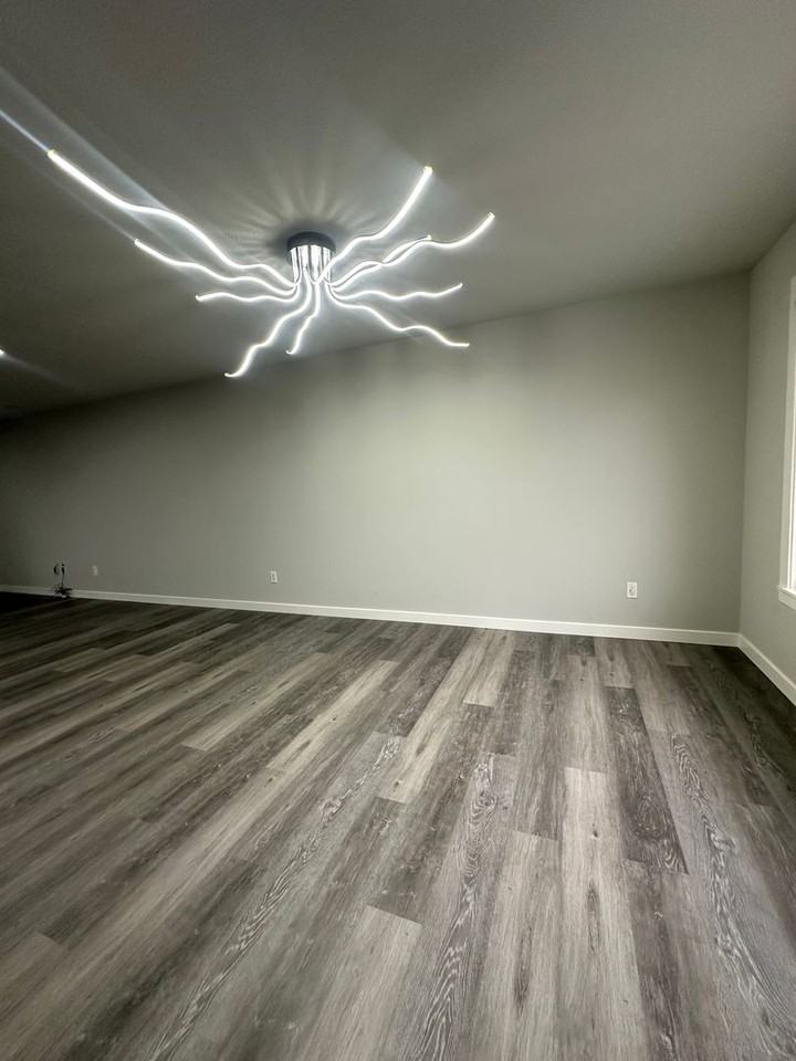 11009 41st Avenue Southeast - Photo 2 of 38