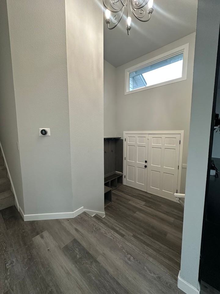 11009 41st Avenue Southeast - Photo 4 of 38