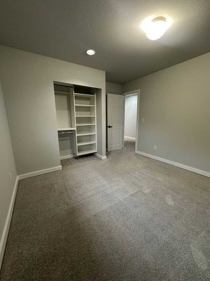 11009 41st Avenue Southeast - Photo 6 of 38