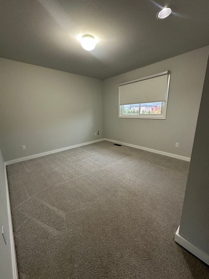 11009 41st Avenue Southeast - Photo 7 of 38