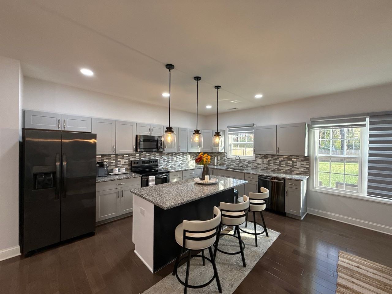 5120 Lakeview Road - Photo 5 of 26