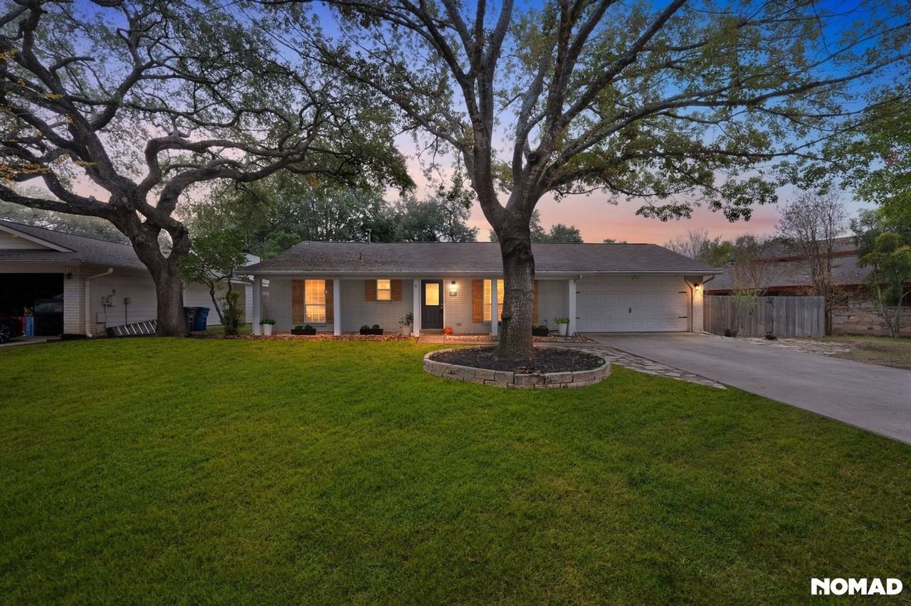 5718 Charlie Chan Drive - Photo 2 of 32