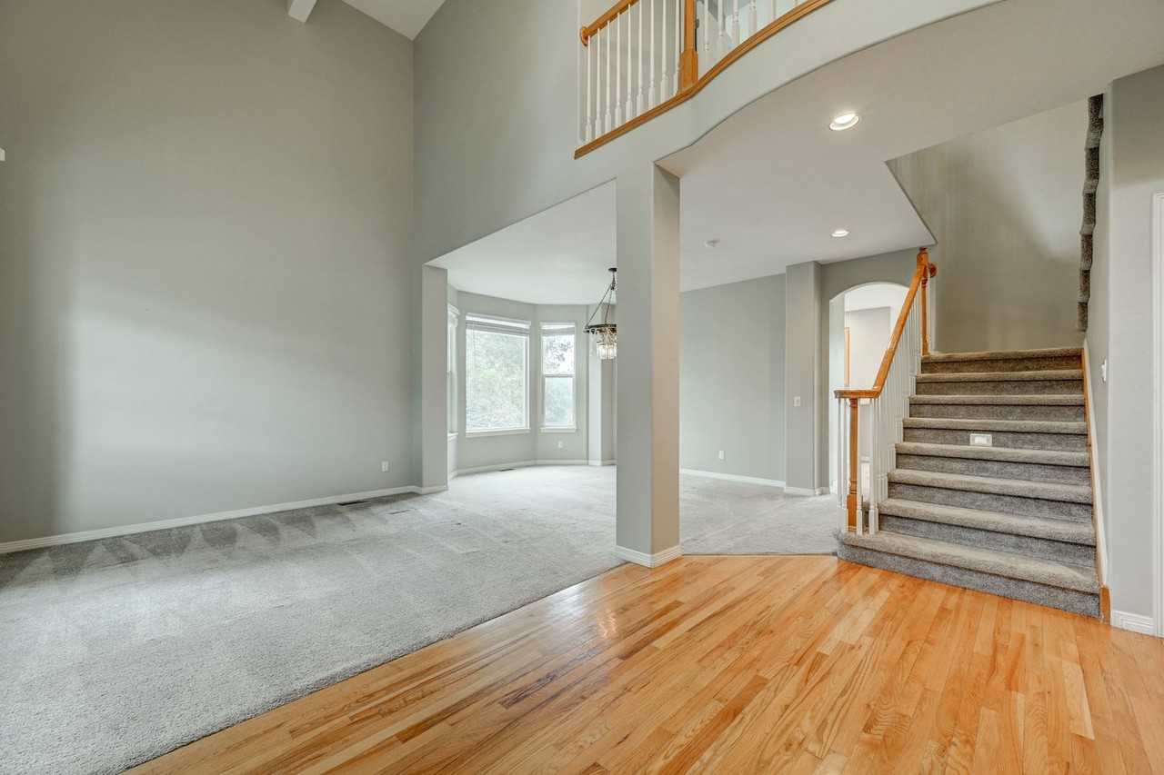 10586 South Kalahari Court - Photo 6 of 31