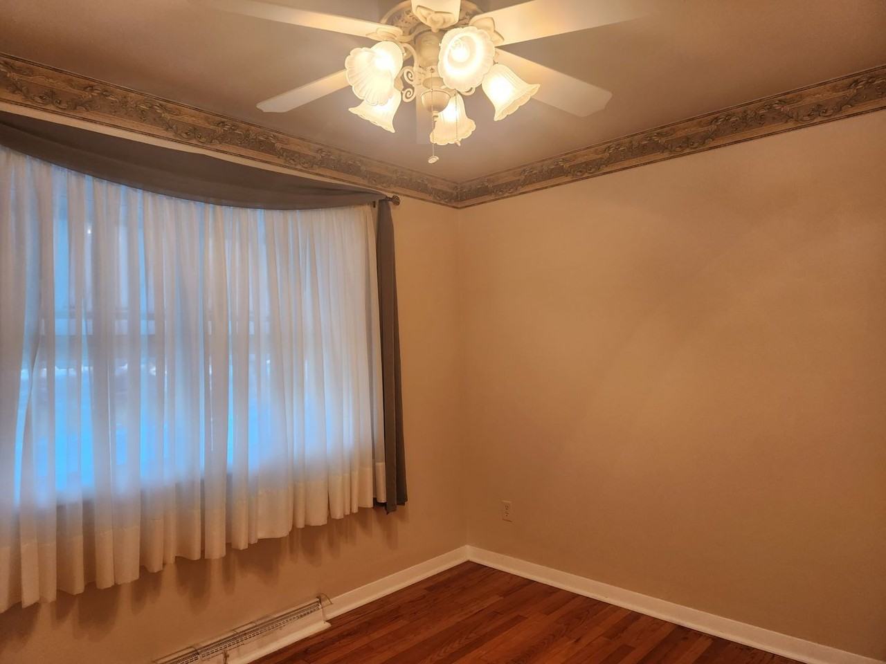 518 East Walton Avenue - Photo 6 of 23