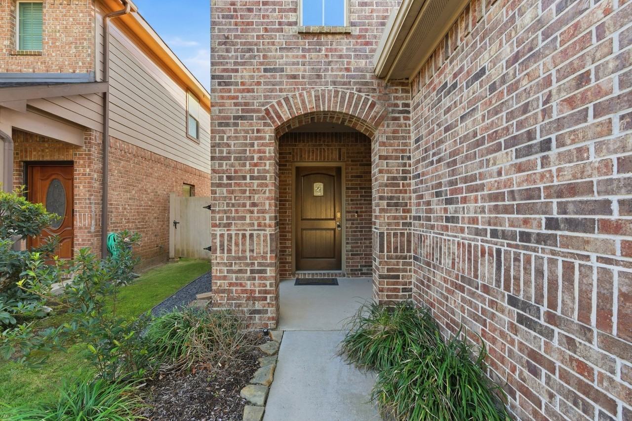 1611 North City Oaks - Photo 3 of 38