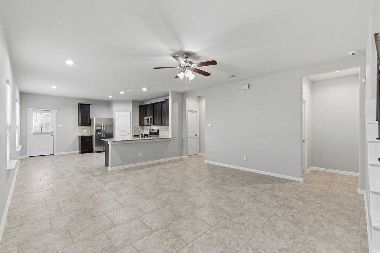 1611 North City Oaks - Photo 5 of 38