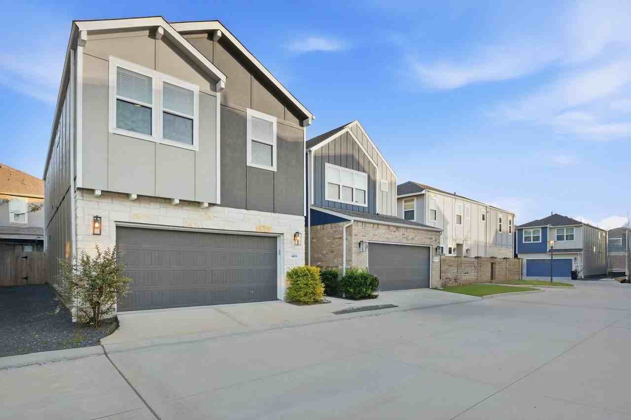 4106 Split Ivy Dr - Photo 4 of 39