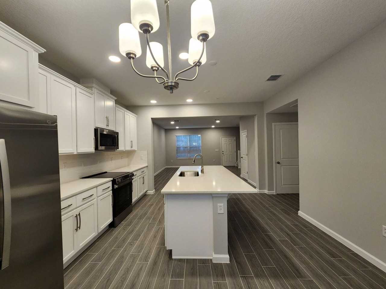 615 Pothose Street - Photo 3 of 28