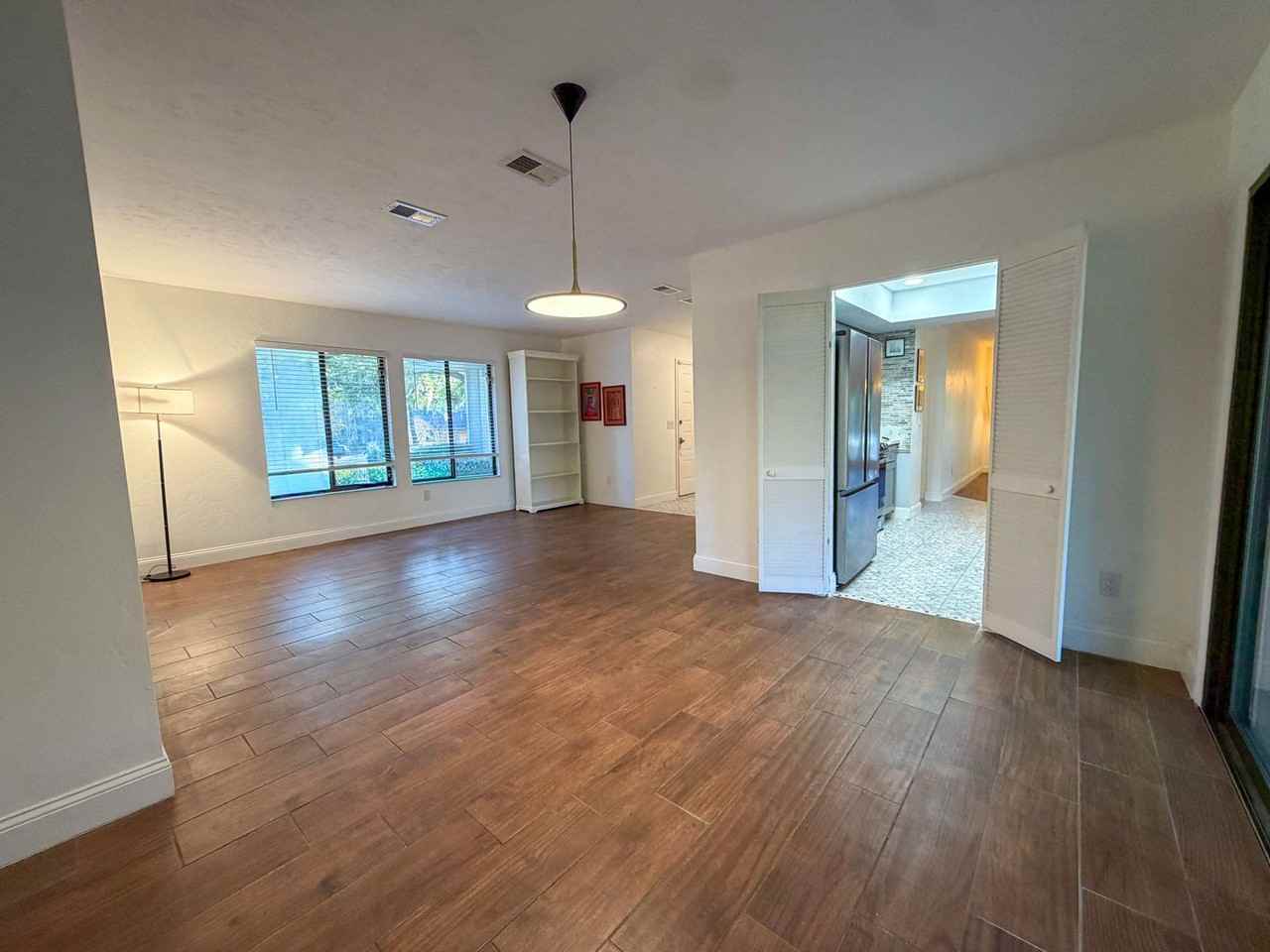 6242 Northwest 105th Avenue - Photo 6 of 45