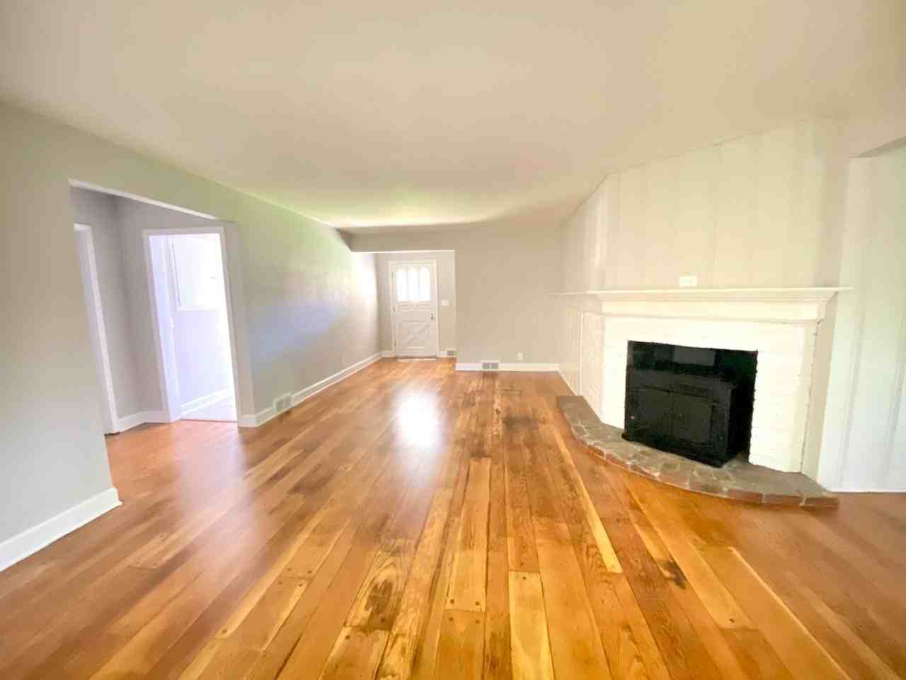 4118 Browns Lane - Photo 3 of 22