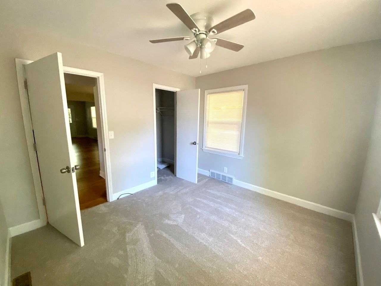 4118 Browns Lane - Photo 7 of 22