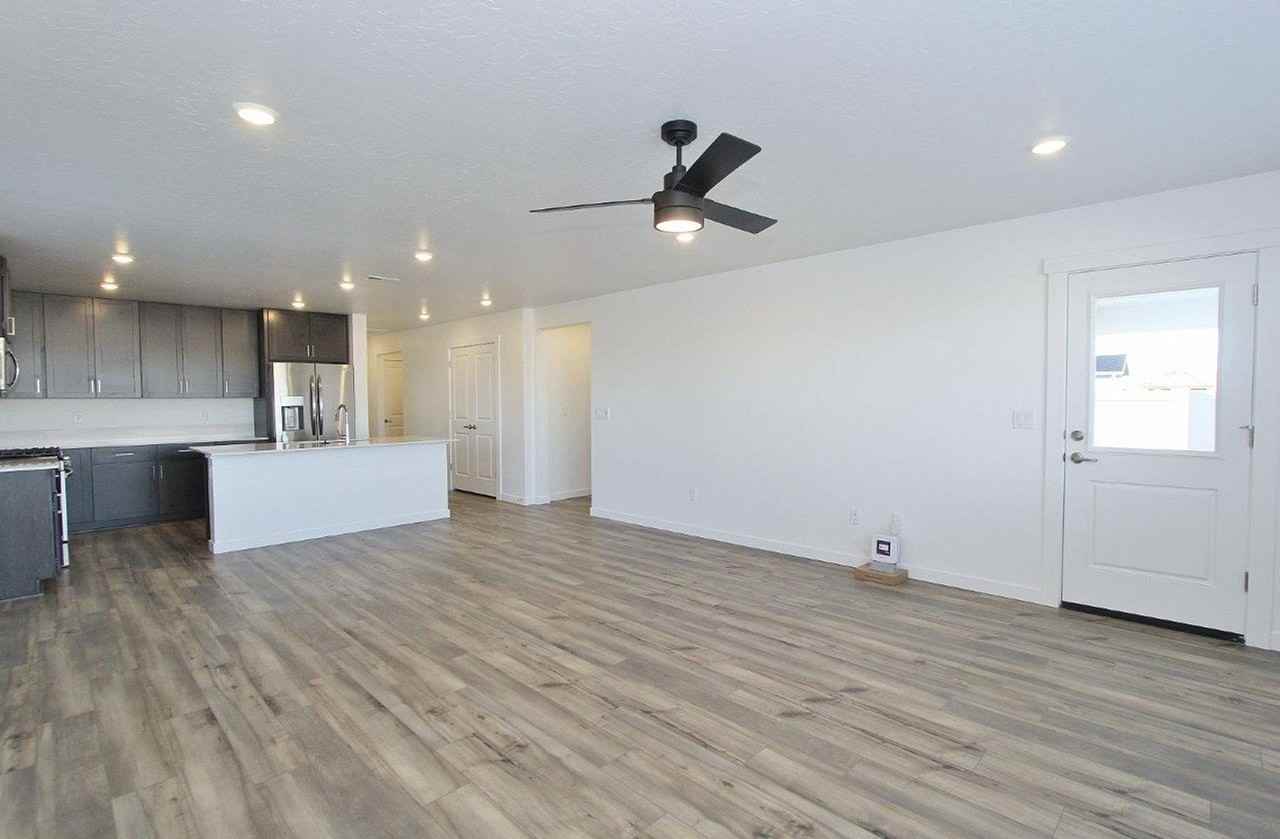 9144 West Inspirado Street - Photo 7 of 26