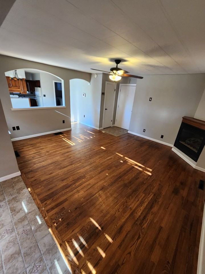 313 Redwood Drive - Photo 2 of 13