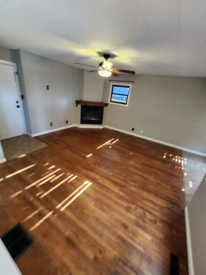 313 Redwood Drive - Photo 3 of 13