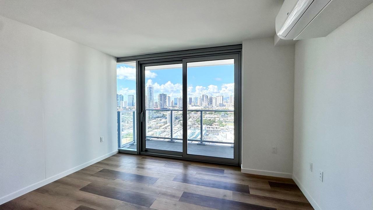 1500 Rycroft Street #2402R - Photo 7 of 40