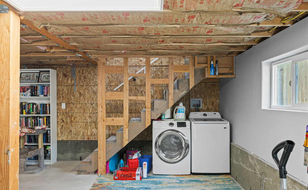 1608 V Street - Photo 7 of 10