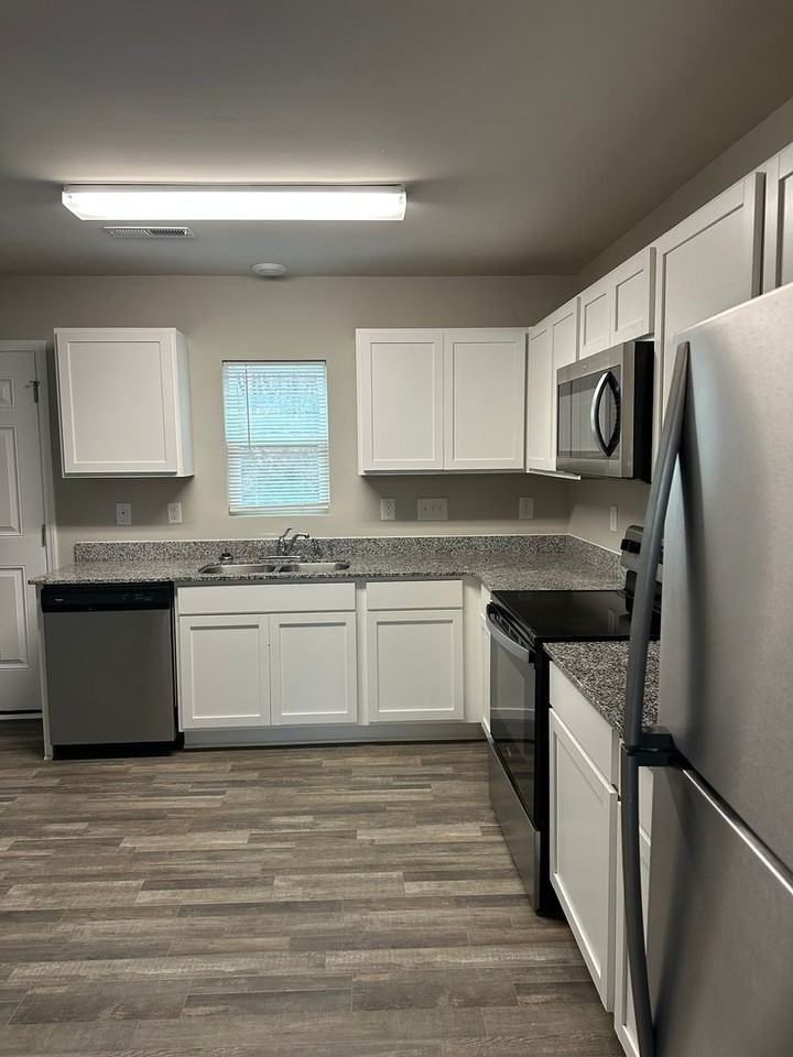 3801 Miller Drive - Photo 3 of 17