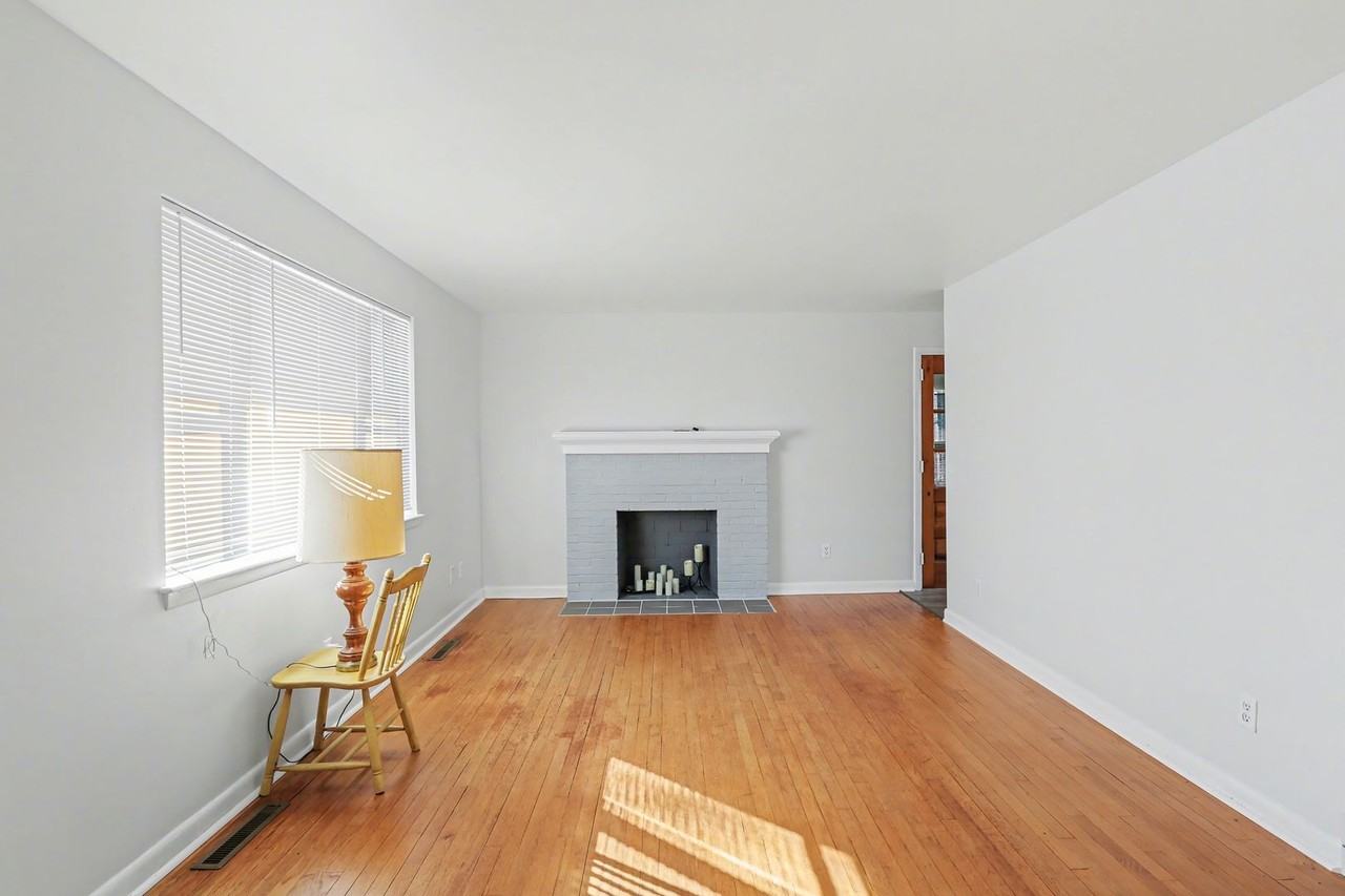 509 Grandview Avenue - Photo 2 of 13