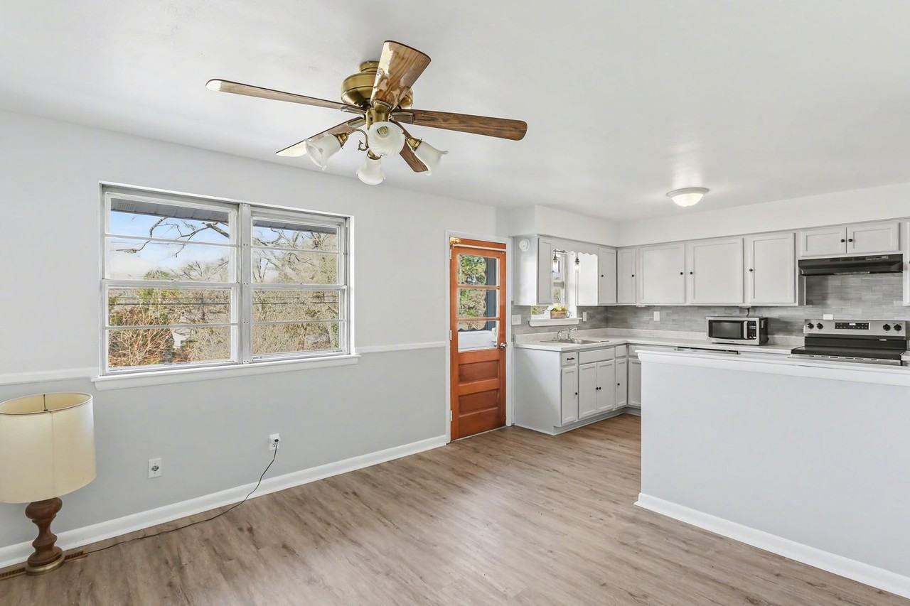 509 Grandview Avenue - Photo 5 of 13