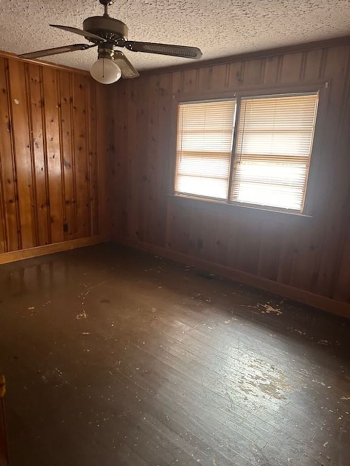 1228 York Street - Photo 6 of 10