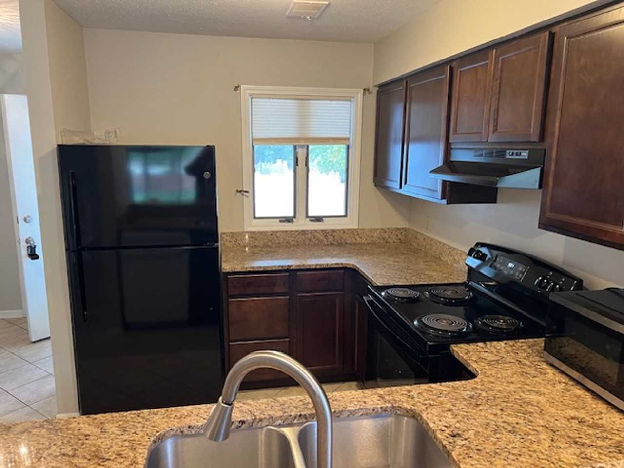 2850 Sand Run Pkwy - Photo 5 of 11